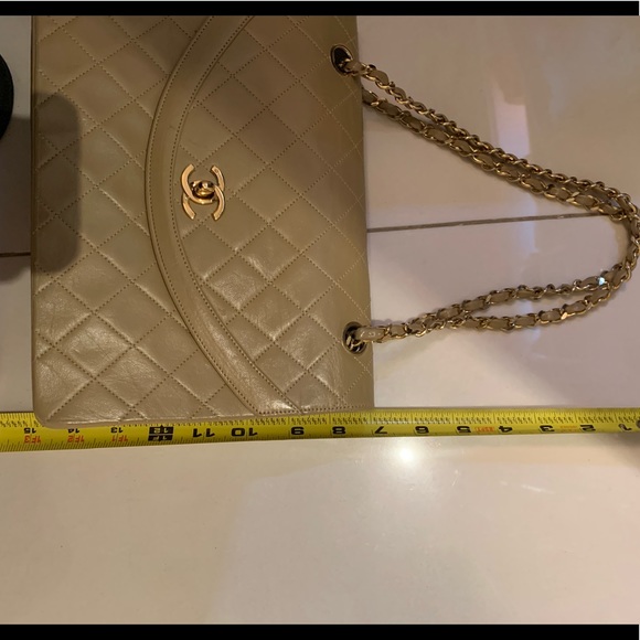 Stunning vintage Chanel bag. Original packaging - Picture 7 of 8